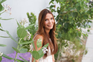 Ana Orozco, MD White Lily